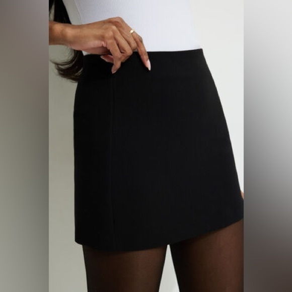 Dynamite| Cute Flowy Knit Black Women's Mini Skirt Sz S - Picture 1 of 5